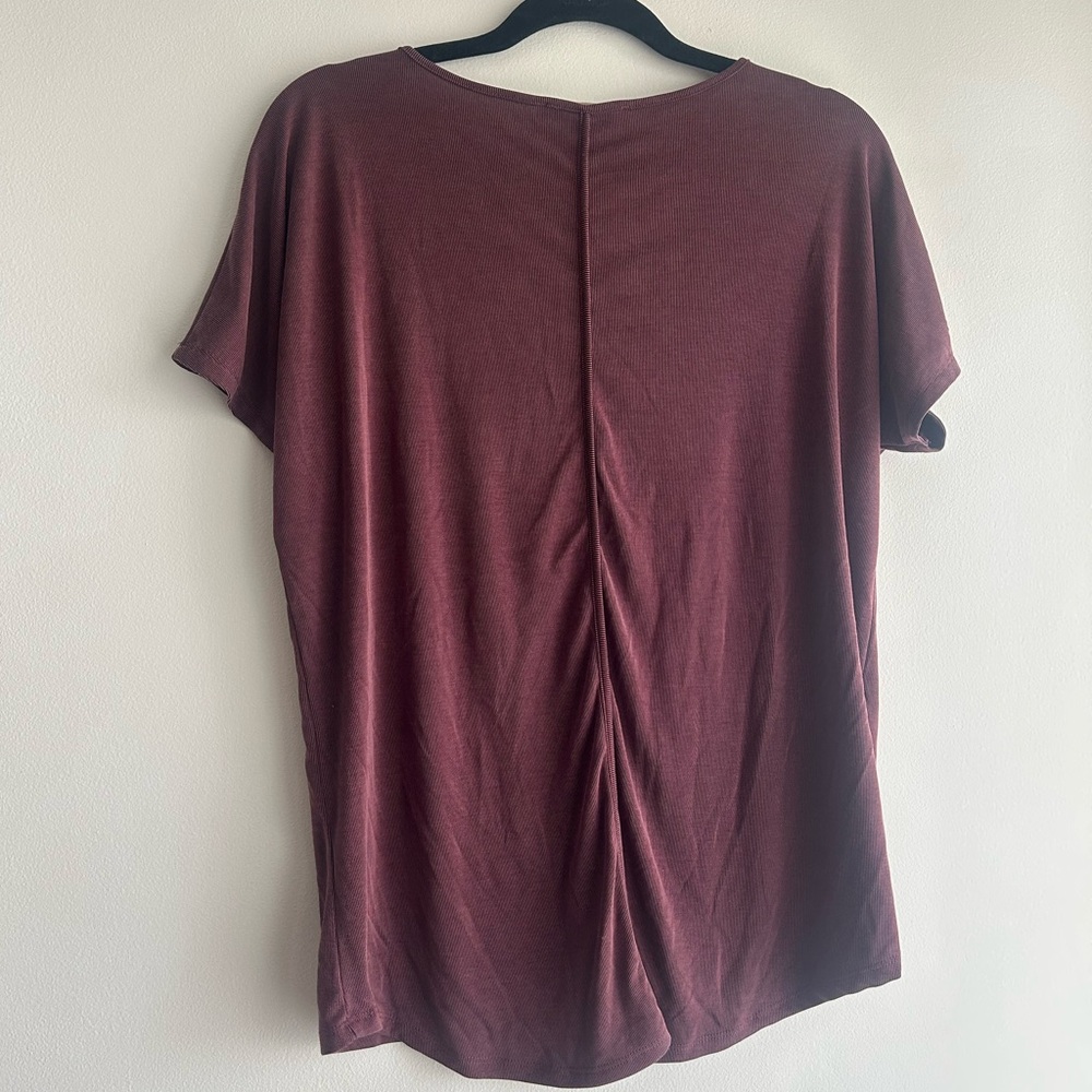 Elegant Burgundy V-Neck Women's Tee - Picture 3 of 3